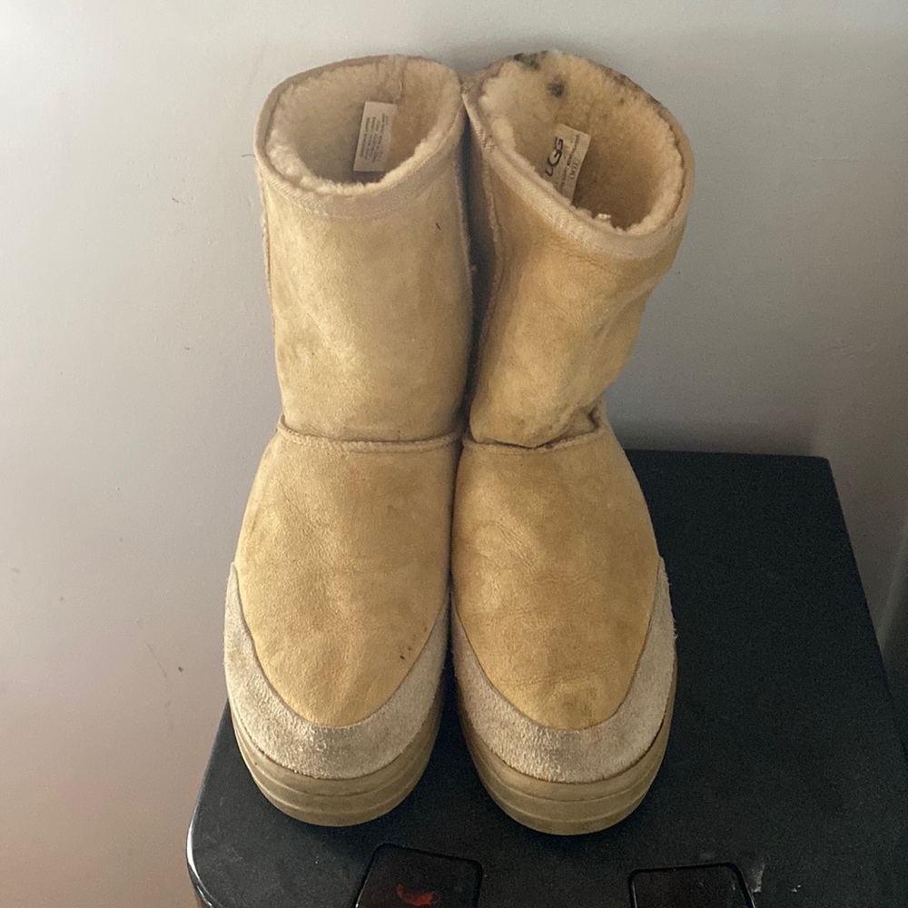 UGG unisex boots